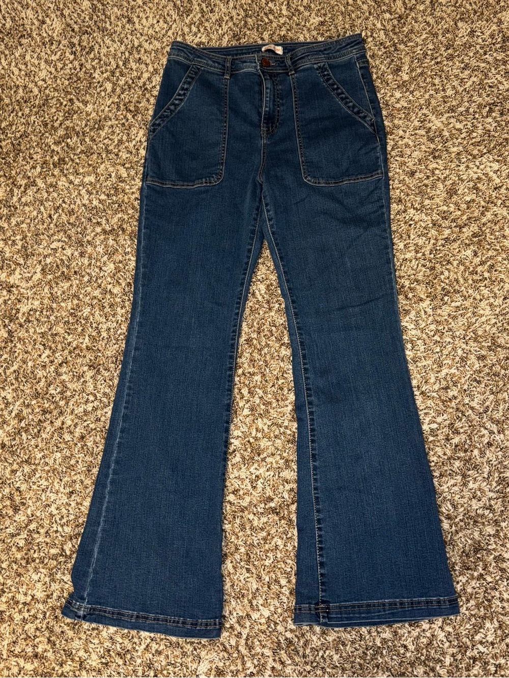 Knox Rose size 10 flare jeans feature a high-rise waist